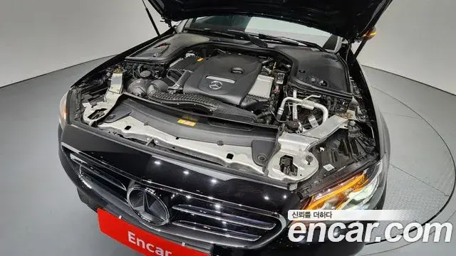 Mercedes-Benz E-Class 2020 — Фото 6/20
