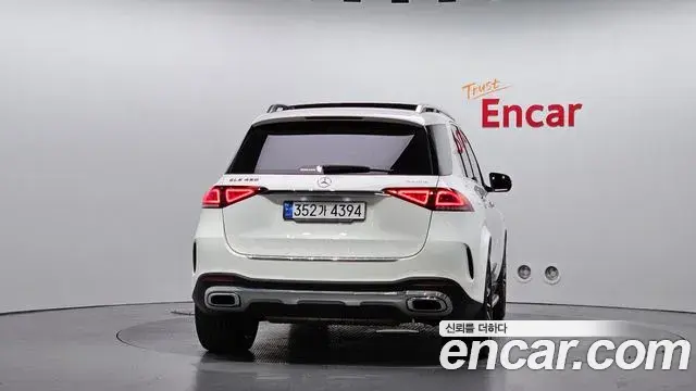 Mercedes-Benz GLE-Class 2023 — Фото 3/20