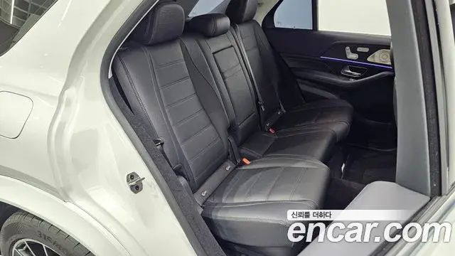 Mercedes-Benz GLE-Class 2023 — Фото 11/20