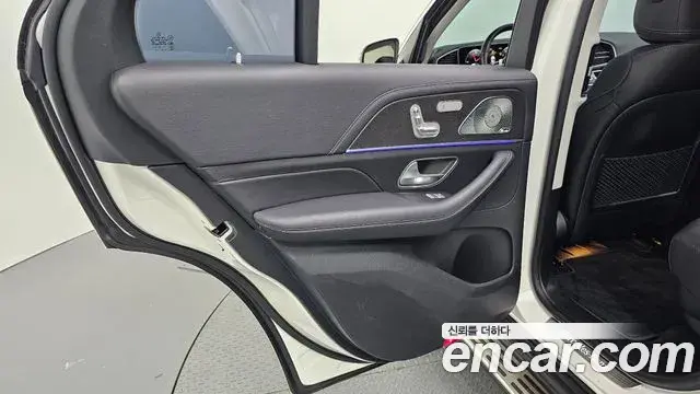 Mercedes-Benz GLE-Class 2023 — Şəkil 14/32