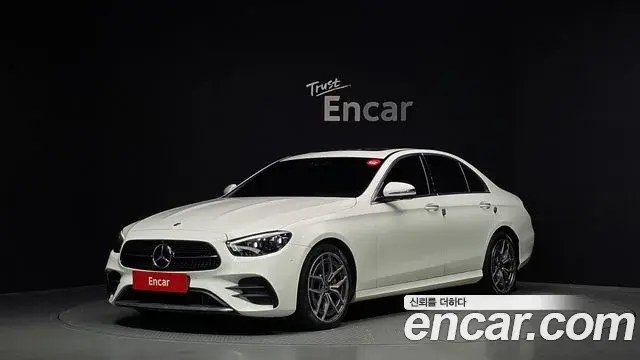 Mercedes-Benz E-Class 2020 — Şəkil 24/33