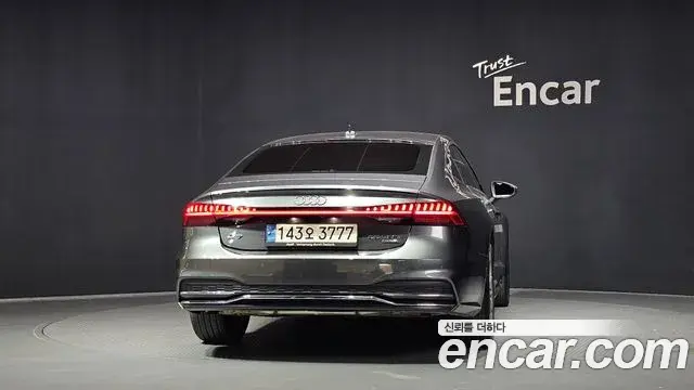 Audi A7 2021 — Фото 4/20