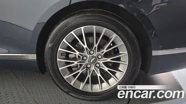 Genesis G80 2021 — ფოტო 14/34