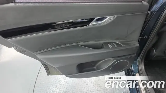Genesis G80 2021 — ფოტო 25/34