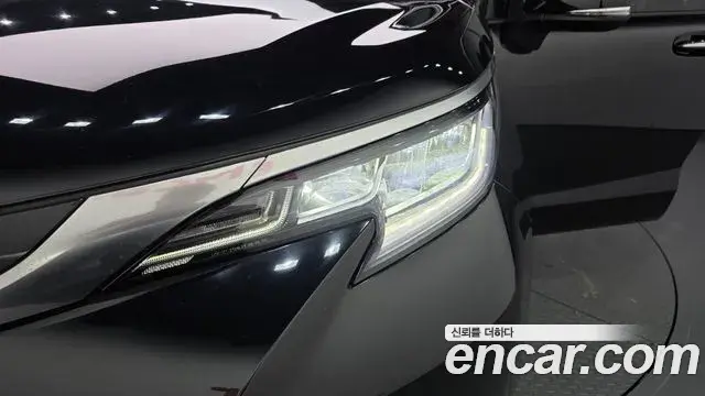 Toyota Sienna 2021 — ფოტო 9/34