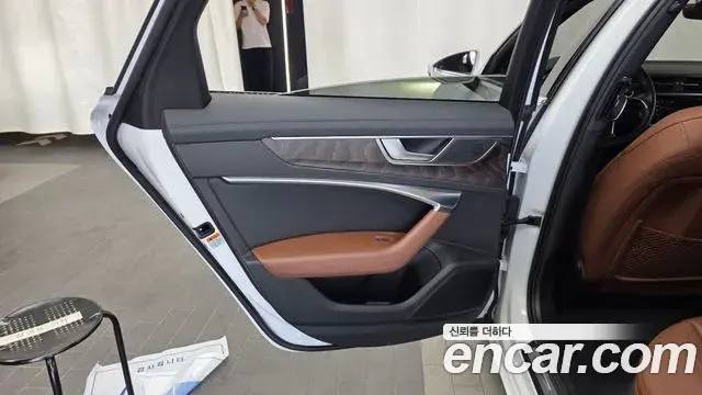 Audi A6 2020 — Şəkil 16/35