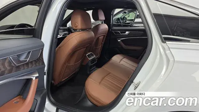 Audi A6 2020 — Şəkil 32/35