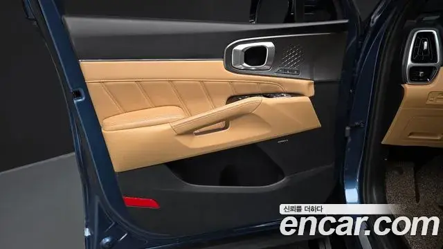 Kia Sorento 2021 — Photo 34/37