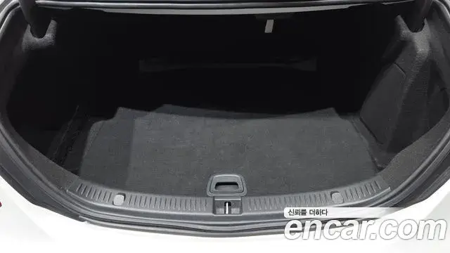 Mercedes-Benz E-Class 2018 — Şəkil 6/35