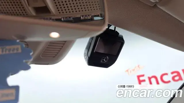 Mercedes-Benz E-Class 2018 — Şəkil 12/35