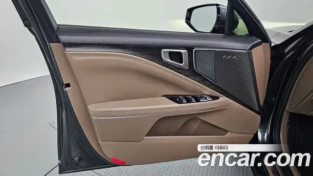 Kia K8 2022 — Şəkil 10/32