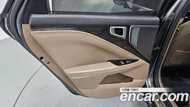 Kia K8 2022 — Şəkil 3/32