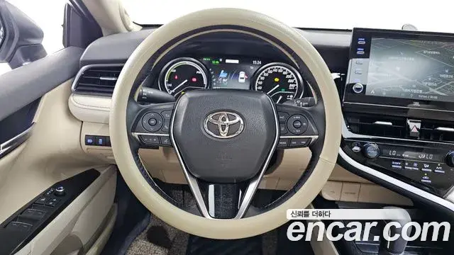Toyota Camry 2024 — Şəkil 20/32