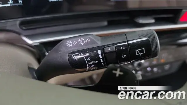 Kia Carnival 2025 — ფოტო 29/30