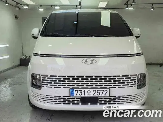 Hyundai Staria 2023 — Фото 10/19