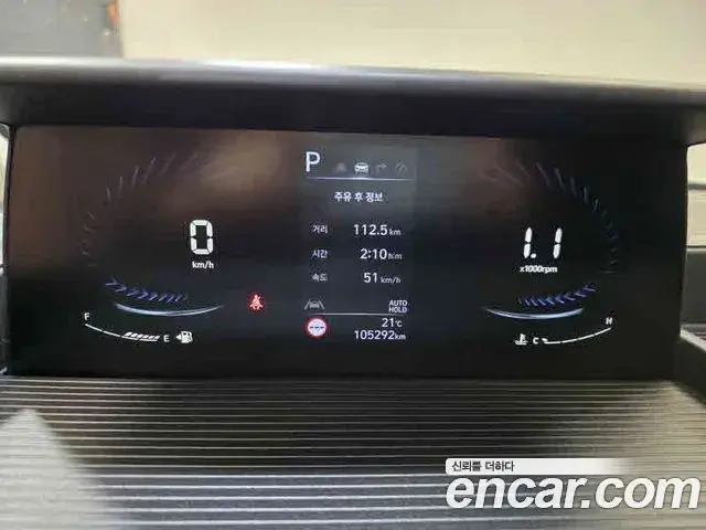 Hyundai Staria 2023 — Фото 8/19
