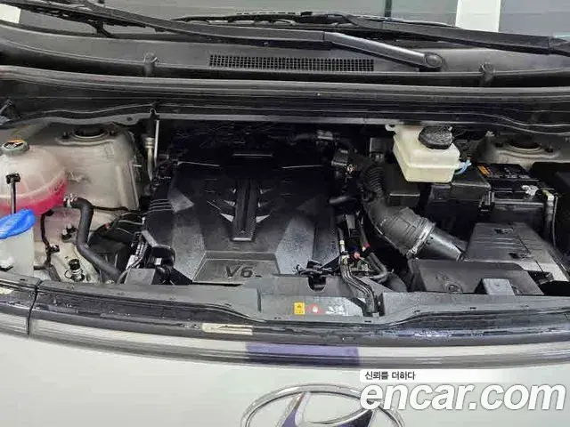 Hyundai Staria 2023 — Фото 16/19