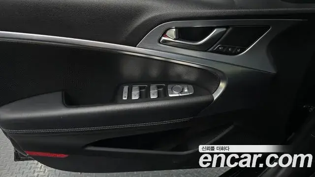 Genesis G70 2019 — Şəkil 28/34