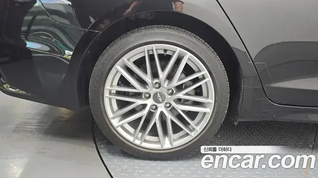Genesis G70 2019 — Şəkil 24/34