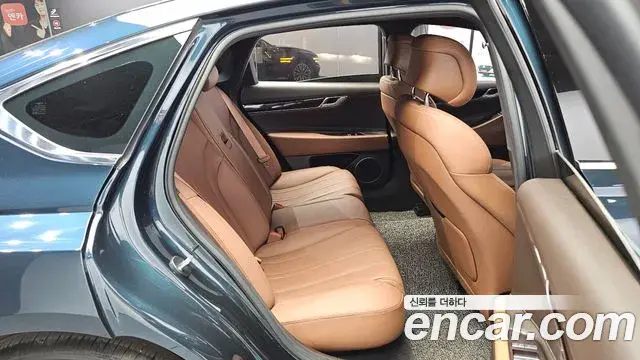 Genesis G80 2022 — ფოტო 11/30