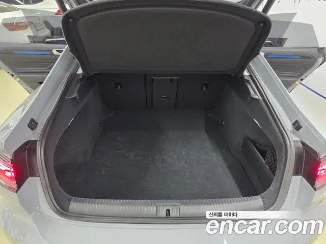 Volkswagen Arteon 2022 — Şəkil 14/20
