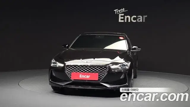Genesis G70 2018 — Photo 23/30