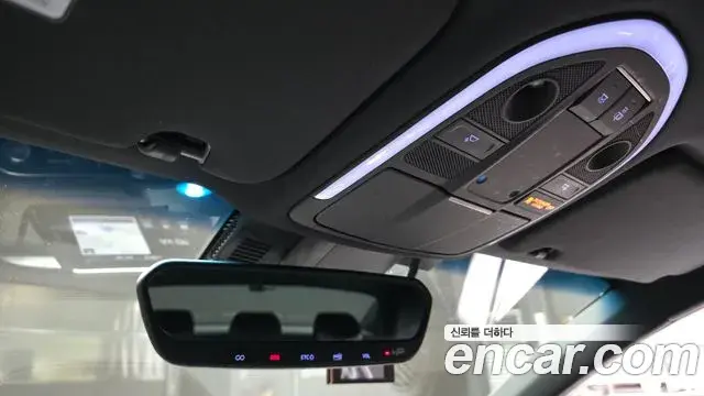 Genesis G70 2018 — Photo 13/30
