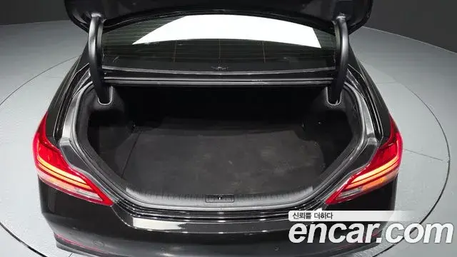 Genesis G70 2018 — Photo 18/30