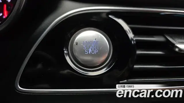 Genesis G70 2018 — Photo 12/30