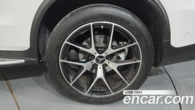 Mercedes-Benz GLC-Class 2022 — Şəkil 31/36