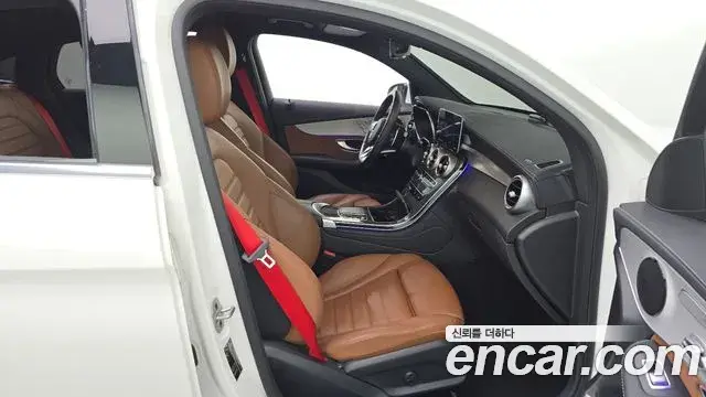 Mercedes-Benz GLC-Class 2022 — Şəkil 26/36