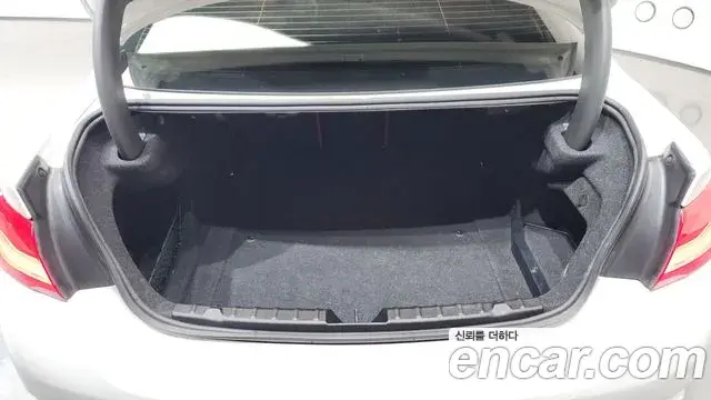 BMW 4 Series 2018 — Фото 18/20