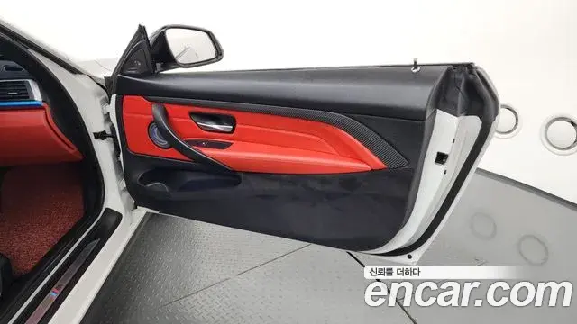 BMW 4 Series 2018 — Photo 8/34