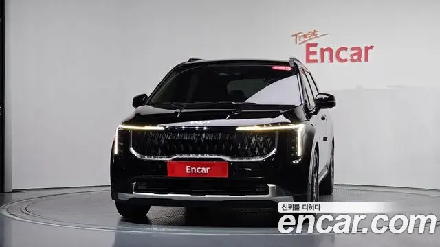Kia Carnival 2024 — ფოტო 3/35