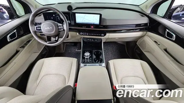 Kia Carnival 2024 — ფოტო 29/35