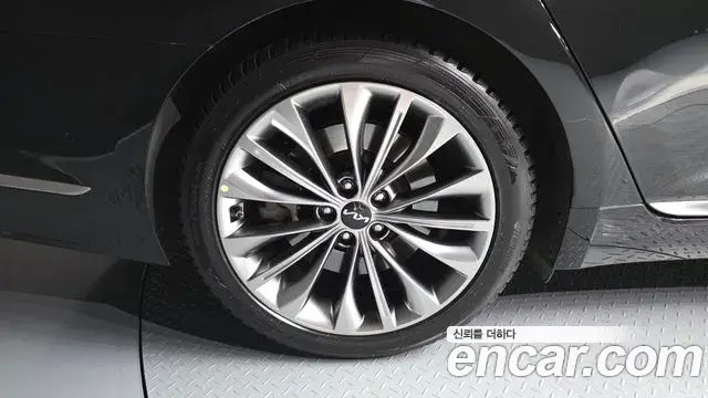 Kia The K9 2022 — Photo 5/20