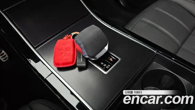 Land Rover Range Rover Evoque 2026 — Photo 12/20