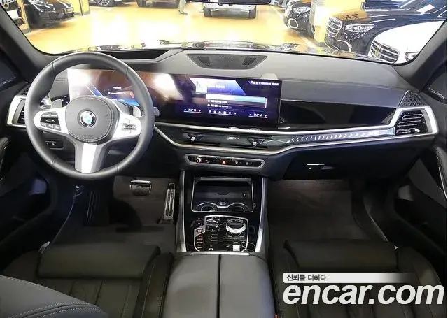 BMW X5 2025 — Фото 10/20