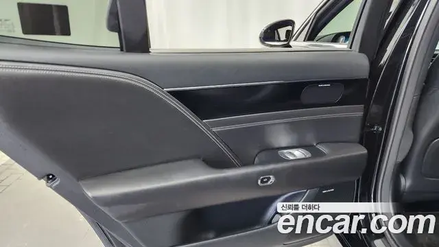 Genesis G90 2022 — Photo 4/34