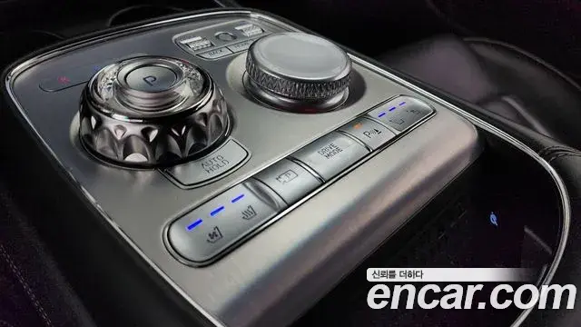 Genesis G90 2022 — Photo 25/34