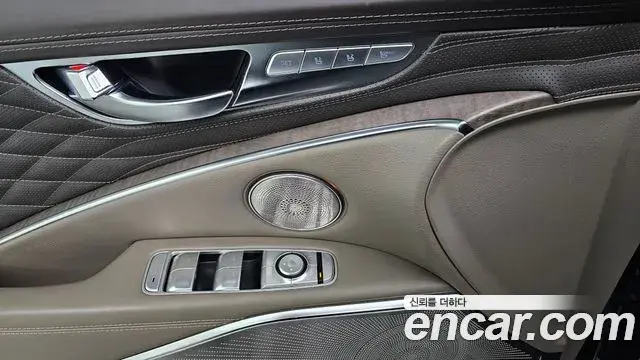 Kia The K9 2022 — Photo 18/20