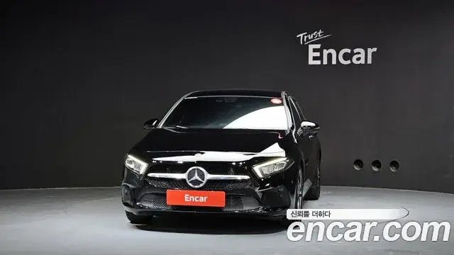 Mercedes-Benz A-Class 2021 — Photo 9/30
