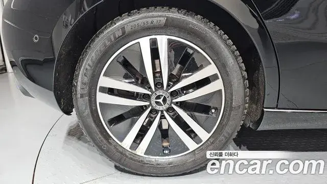Mercedes-Benz A-Class 2021 — Photo 22/30