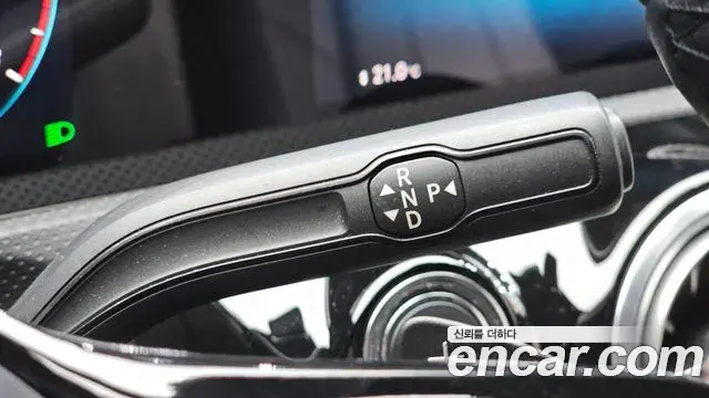 Mercedes-Benz A-Class 2021 — Photo 13/30