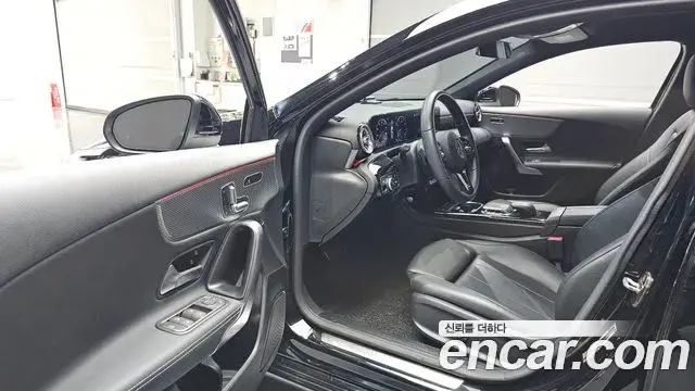 Mercedes-Benz A-Class 2021 — Photo 5/30