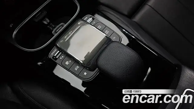 Mercedes-Benz A-Class 2021 — Photo 17/30