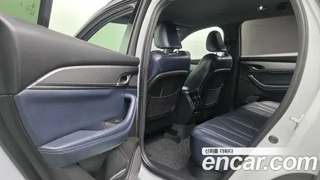Renault Samsung Grand Koleos 2024 — Photo 23/38