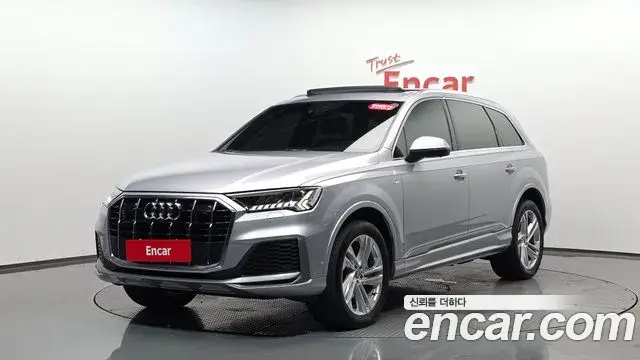 Audi Q7 2021 — Фото 11/20