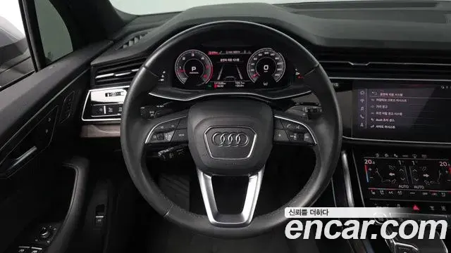 Audi Q7 2021 — Фото 15/20
