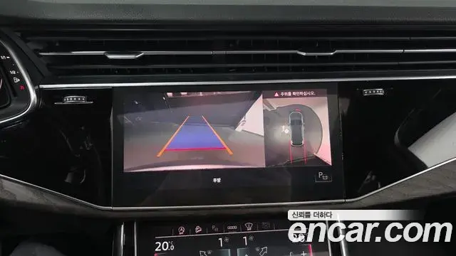 Audi Q7 2021 — Фото 17/20